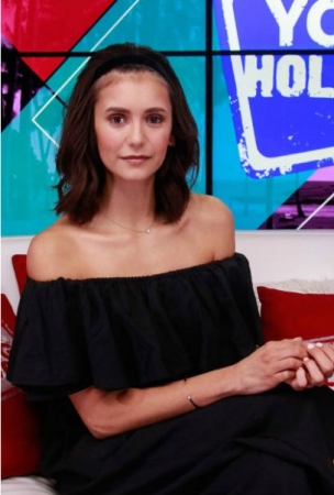 Nina_Dobrev_-_YH_Flatliners_Press_6.jpg