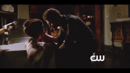 The_Vampire_Diaries_Season_5_Promo_5BHD5D-0359.jpg