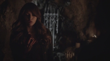 TVD_s5e12_05881.jpg