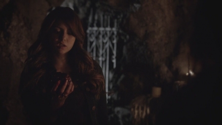 TVD_s5e12_05885.jpg